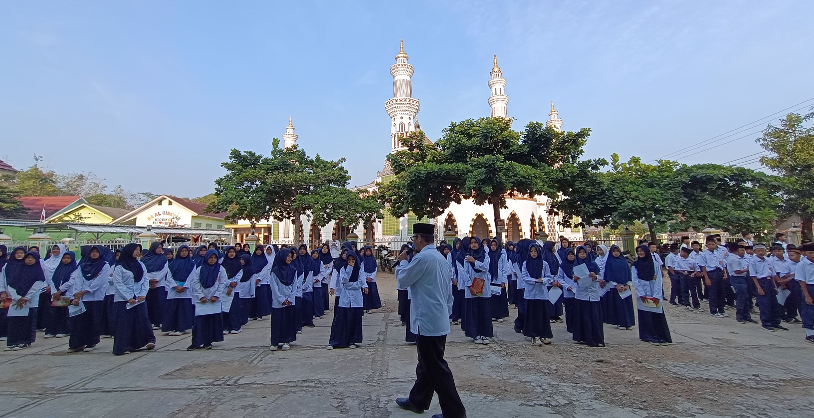 Siswa MTsN 1 Way Kanan Ditempa Jadi Generasi Qur’ani Lewat Kegiatan Rutin Pagi