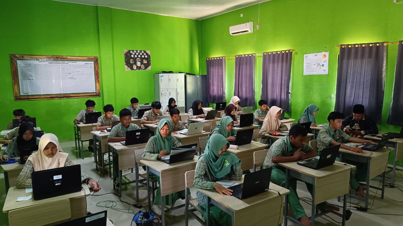 MTsN 1 Way Kanan Gelar Gladi Bersih Hari Kedua ANBK