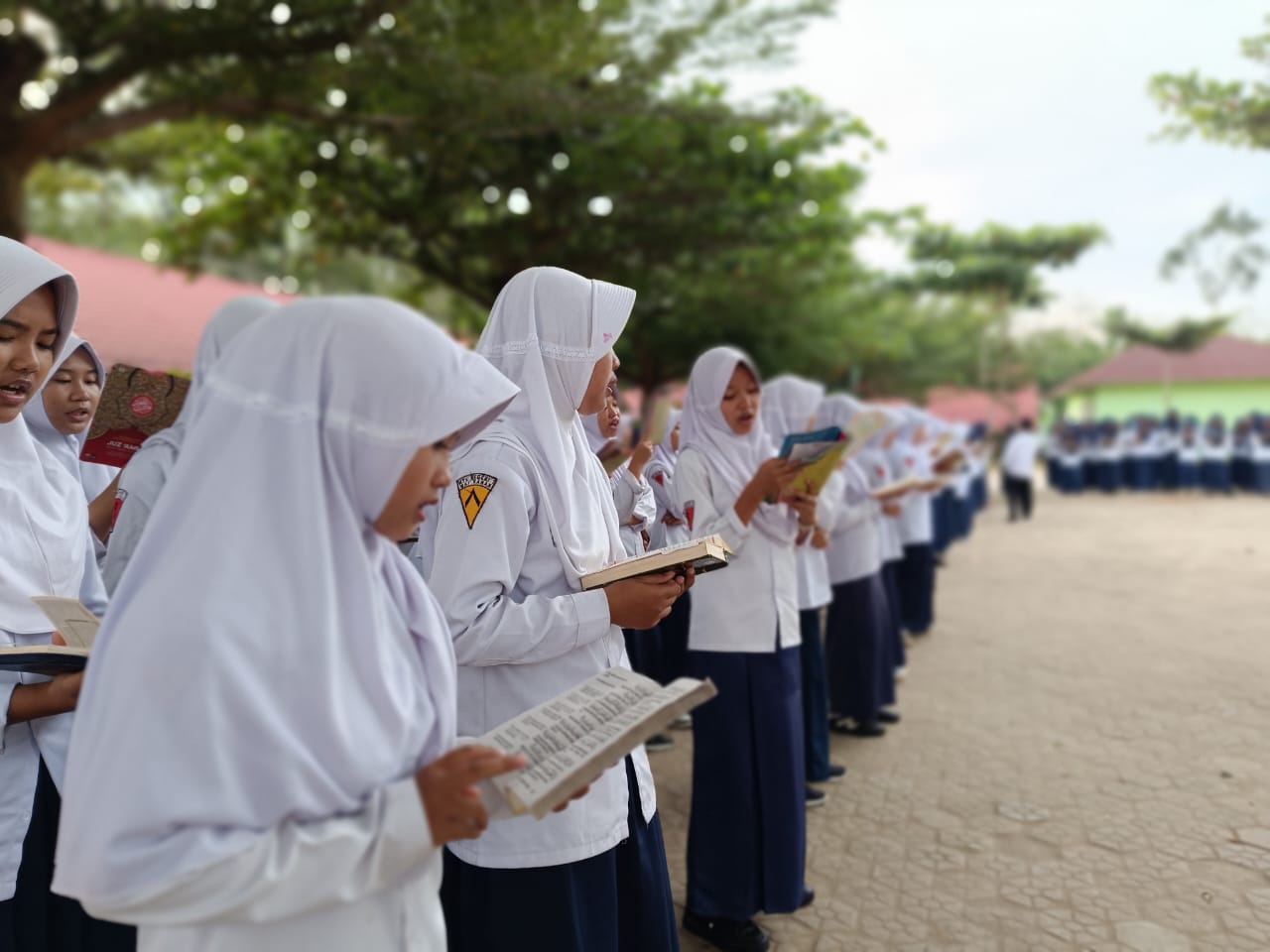Pembiasaan Asmaul Husna dan Tahfidz di MTsN 1 Way Kanan Tingkatkan Spirit Religius Siswa