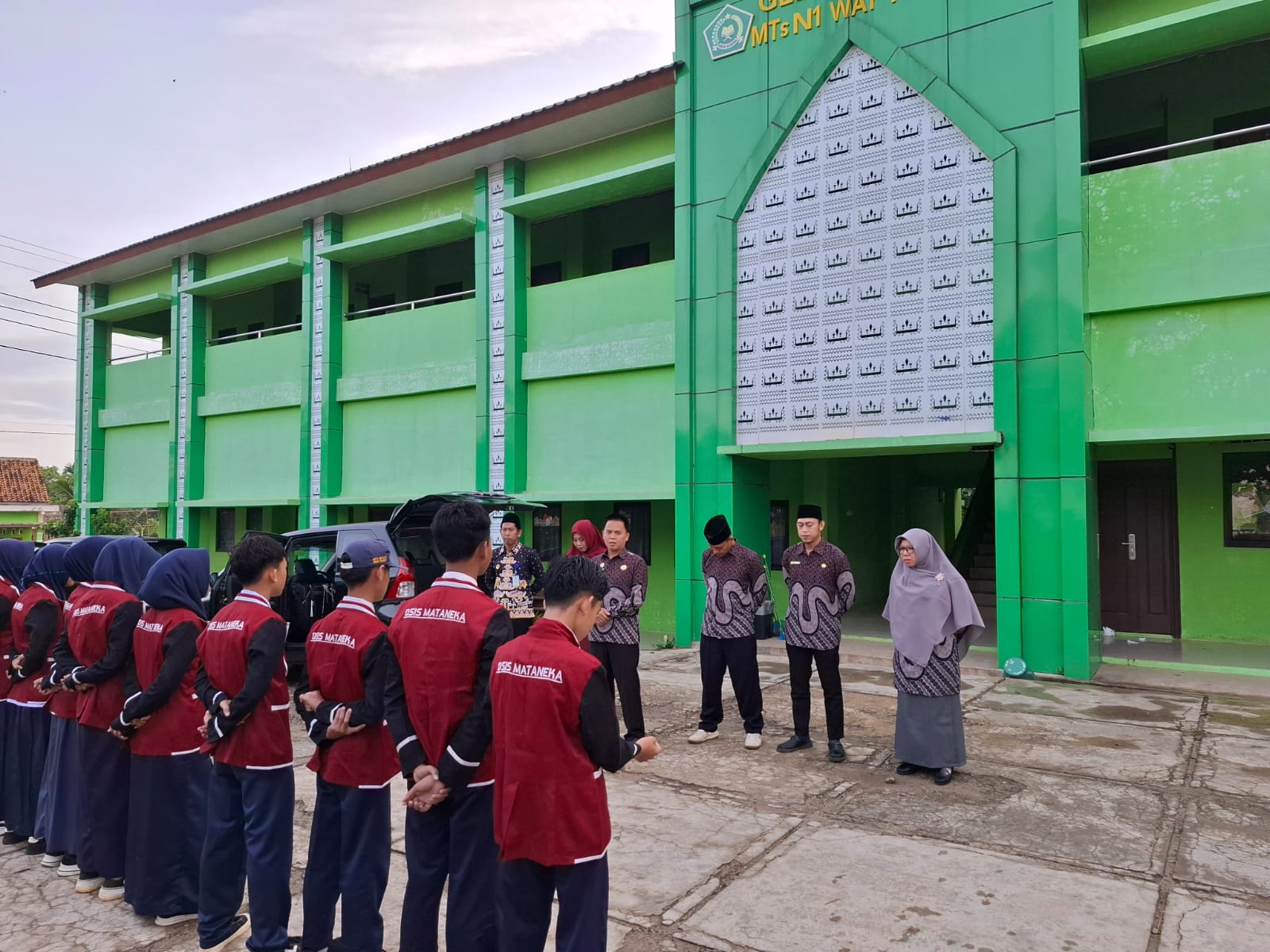 M. Nasihin Haq Resmi Melepas Delegasi OMI MTsN 1 Way Kanan