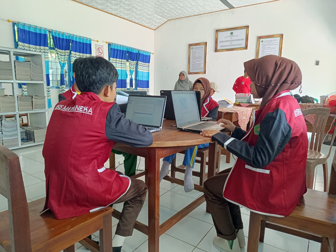 Empat Siswa MTsN 1 Way Kanan Ikuti Uji Coba OMI Tingkat Provinsi Lampung 2025