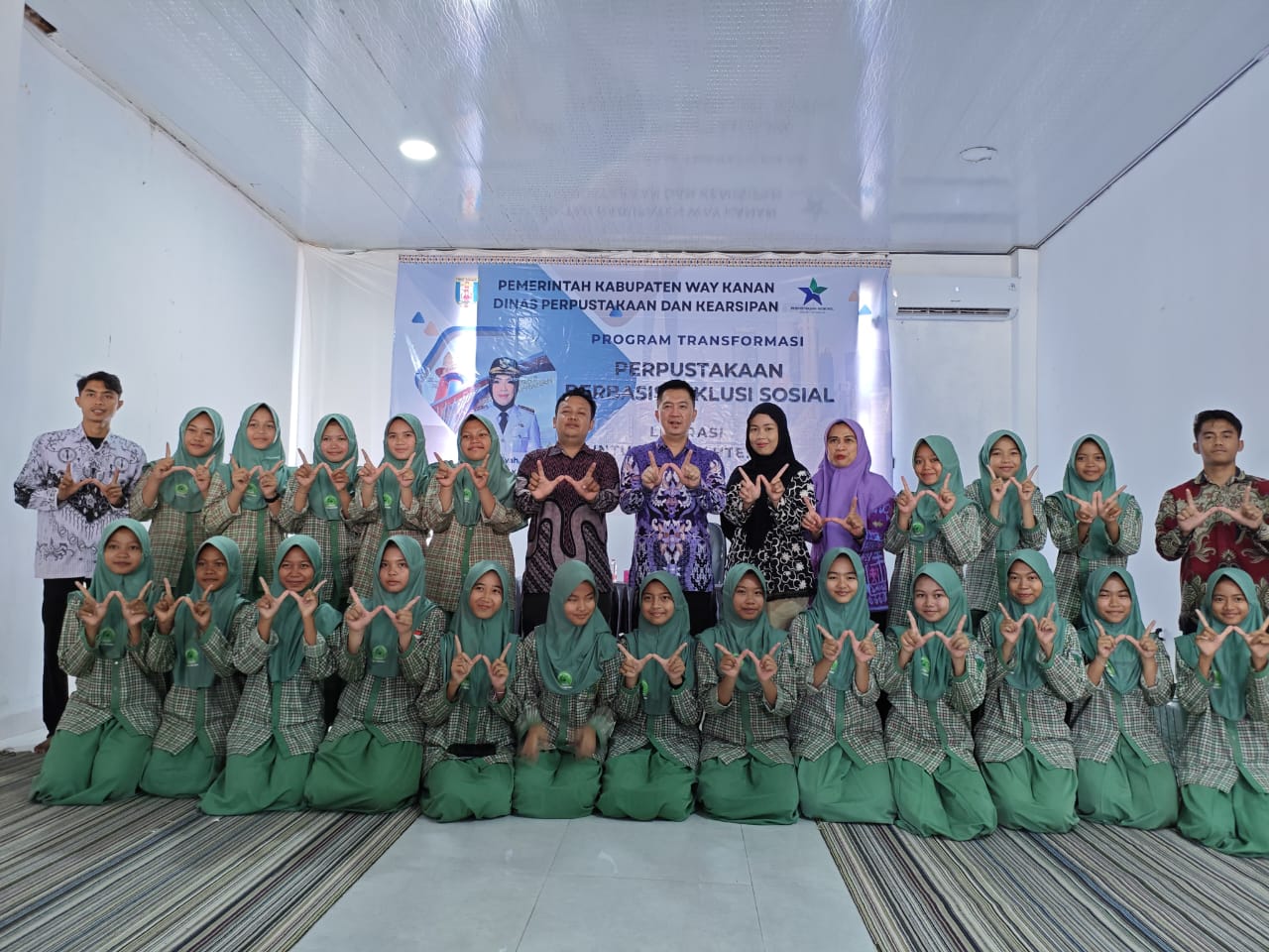 Siswa MTsN 1 Way Kanan Kunjungi Perpustakaan Daerah, Tumbuhkan Budaya Literasi Sejak Dini