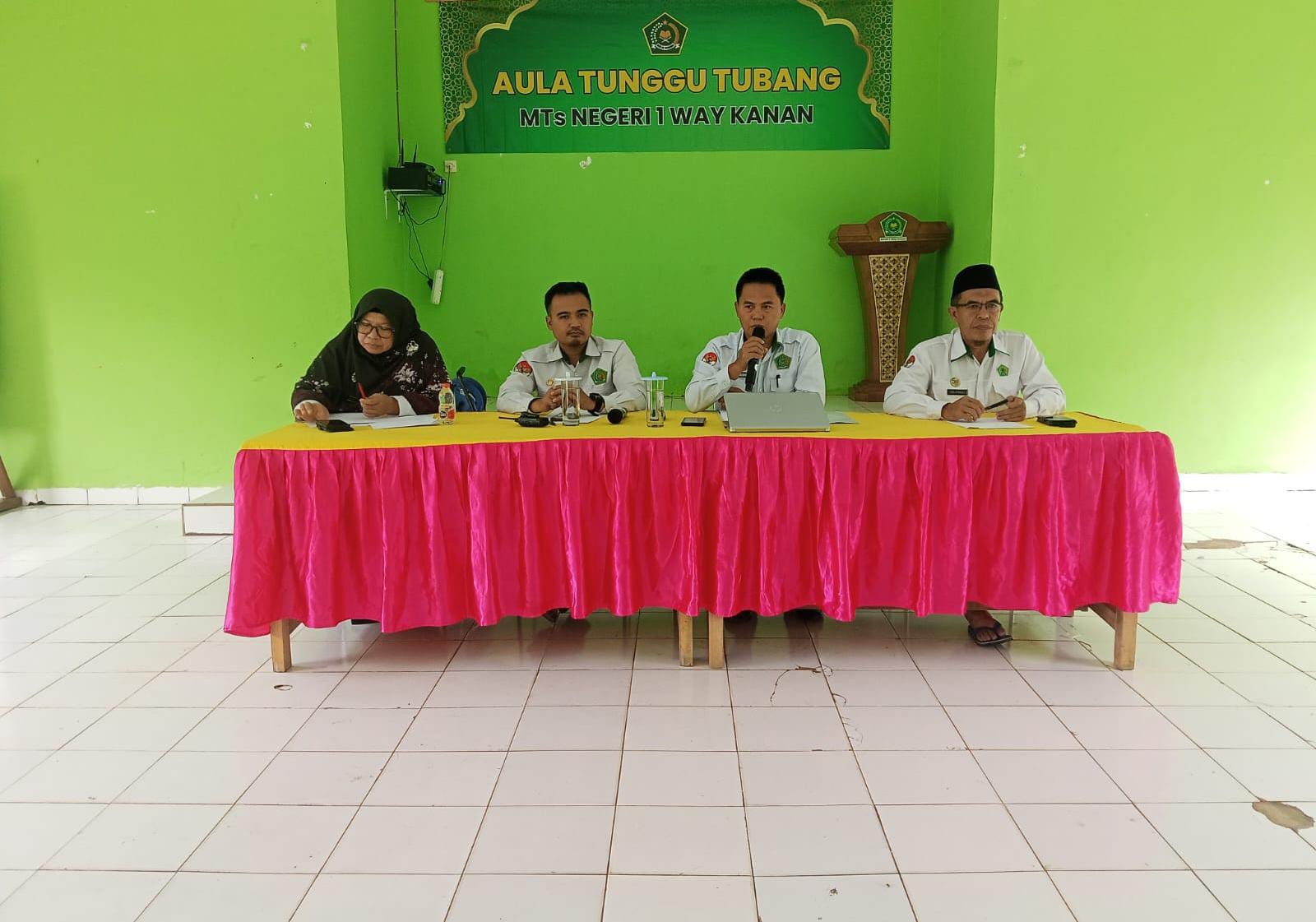 MTsN 1 Way Kanan Gelar Rapat Bulanan Bahas Evaluasi KBM dan Persiapan Gebyar Madrasah